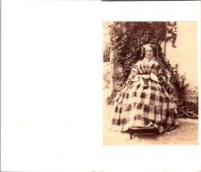 Femme mûre robe d'occasion  Pagny-sur-Moselle