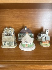 Collectable cottages for sale  SOUTHEND-ON-SEA