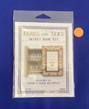 KIT MINIATURA CASA DE BONECAS "ERVAS E CHÁS" KIT LIVRO SECRETO POR ROBIN BETTERLEY comprar usado  Enviando para Brazil