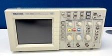 Tektronix tds2002 oscilloscopi usato  Spedire a Italy