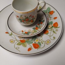 avon strawberry tea set for sale avon strawberry tea set for sale Wellsville