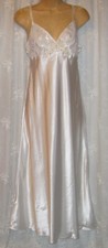 Nwt small oscar for sale  San Antonio