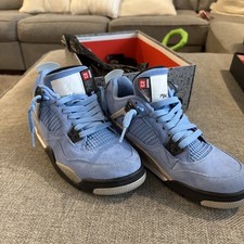 Używany, Buty Nike Air Jordan 4 Retro 'University Blue' (GS) Młodzieżowe Rozmiar 7Y 408452-400 na sprzedaż  Wysyłka do Poland