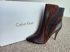 Botas de tornozelo Calvin Klein Collection Ilana couro e camurça tamanho 38.5 (AU 7/7.5) comprar usado  Enviando para Brazil