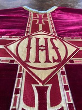 Chasuble velours rouge d'occasion  Saint-Etienne