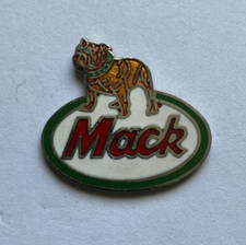Pin logo truck d'occasion  Expédié en Belgium