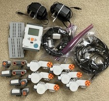 Lego NXT motores inteligentes de tijolos (6) sensores (10) cabos bateria e carregadores comprar usado  Enviando para Brazil