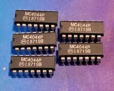 5 Stück  MC4044P MOTOROLA PHASE/FREQUENCY DETECTOR 14 Pin DIP comprar usado  Enviando para Brazil
