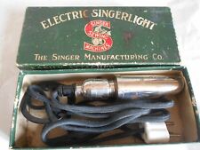 Máquina de coser Singer vintage eléctrica juego de accesorios Singerlight años 20 francés segunda mano  Embacar hacia Mexico