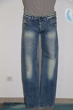 Joli jeans délavé d'occasion  Auterive