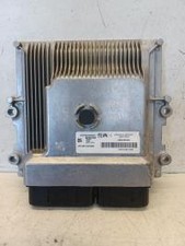 Calculateur moteur peugeot d'occasion  France