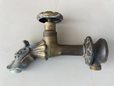 Ancien robinet zoomorphe d'occasion  Prissé