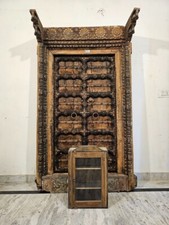 Vitrine de vidro – Elegante armário Curio com prateleiras de vidro e moldura de madeira comprar usado  Enviando para Brazil