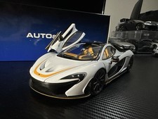 Carro modelo AUTOart Mclaren P1 fundido - diamante do Alasca branco/laranja acento, 1/18 comprar usado  Enviando para Brazil