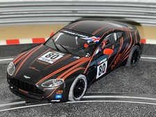 1304- Scalextric SCX Vantage N24 Aston Martin Racing Car 2008 #80 slot car 1:32 comprar usado 1304- Scalextric SCX Vantage N24 Aston Martin Racing Car 2008 #80 slot car 1:32 comprar usado  Enviando para Brazil