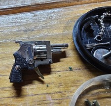 Chaveiro vintage XYTHOS 2mm miniatura revólver Andres & Dworsky Áustria comprar usado  Enviando para Brazil