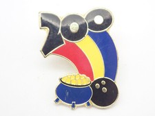 Pote de broche de lapela vintage tom dourado arco-íris 200 bola de boliche comprar usado  Enviando para Brazil