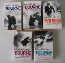 Robert ludlum book for sale  SWINDON
