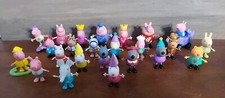 Lote 23 bonecos Peppa Pig Family and Friends Suzy Sheep zebra gato elefante, usado comprar usado Lote 23 bonecos Peppa Pig Family and Friends Suzy Sheep zebra gato elefante, usado comprar usado  Enviando para Brazil