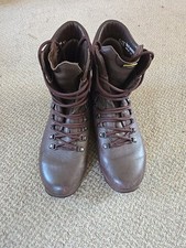 Altberg defender men for sale  STOWMARKET