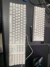 Tastiera apple a1048 usato  Roma