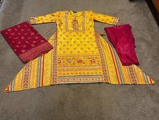 Indian suits women for sale  Anderson