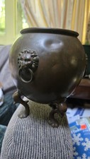 Antiga chaleira de bronze e cobre pequenas cabeças de leão pernas e pés interessantes  comprar usado  Enviando para Brazil