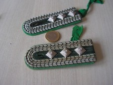 Paire epaulettes militaire d'occasion  Gréoux-les-Bains