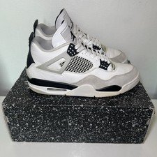 Nike Air Jordan 4 Military Black UK 9.5 - ÓTIMO ESTADO ✅ comprar usado Nike Air Jordan 4 Military Black UK 9.5 - ÓTIMO ESTADO ✅ comprar usado  Enviando para Brazil