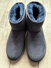 Ladies genuine ugg for sale  SOUTH SHIELDS