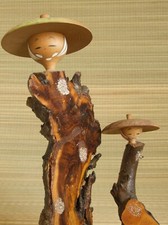 Usado, Par de bonecas japonesas antigas Sosaku Kokeshi 26 cm (10,2") com um urso comprar usado  Enviando para Brazil
