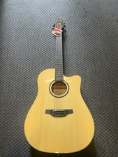 Chitarra acustica elettrificat usato  Napoli