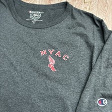 Camisa Champion NYAC cinza masculina tamanho XL couro escuro macio com logotipo de pé alado rara comprar usado  Enviando para Brazil