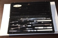 Coffret boite compas d'occasion  Naintré
