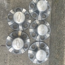 One center cap for sale  Melvin