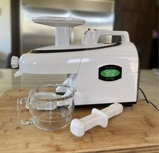 tribest juicer for sale  Alliance