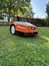 Robot tagliaerba stihl usato  Roma