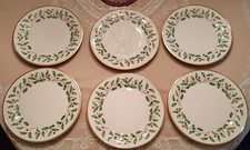 10 holiday plates for sale  Coshocton