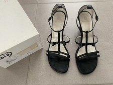 Belles chaussures sandales d'occasion  Soissons