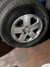 Cerchi ruota jeep usato Cerchi ruota jeep usato  Prato