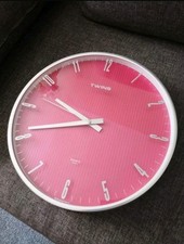 Rote wanduhr groß gebraucht kaufen  Meißen