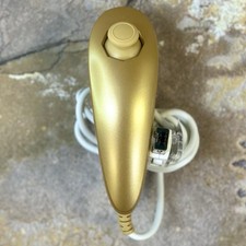 Club Nintendo Golden Nunchuk do pilota Nintendo Wii - Nintendo Wii na sprzedaż  Wysyłka do Poland