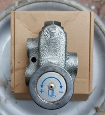 Regolatore flusso prioritario usato Regolatore flusso prioritario usato  Cepagatti