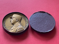 Trés belle médaille d'occasion Trés belle médaille d'occasion  Eaubonne