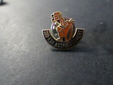 Pin collection advertising d'occasion  Expédié en Belgium