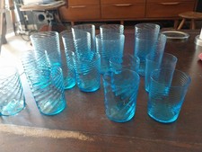 Verres anciens bleus d'occasion Verres anciens bleus d'occasion  La Flotte