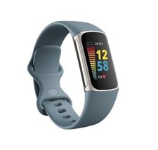 Smartwatch fitness fitbit usato  Palma Campania