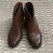 Born women bootie for sale  Pleasant Grove