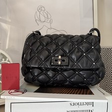 Borsa valentino garavani usato  Latina