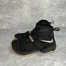 Nike boys lebron for sale  Fayetteville